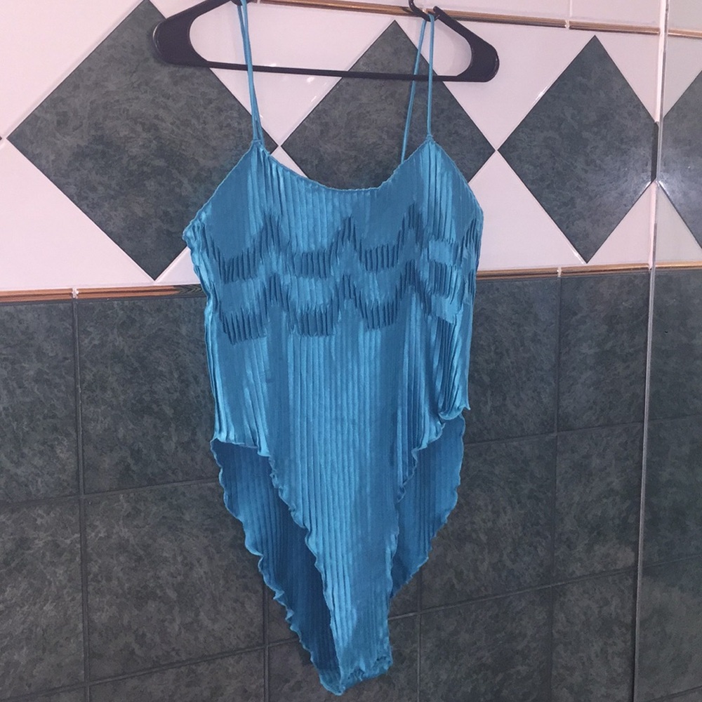 ✨Vintage teal blue body suit ✨